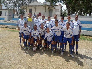 JOGO DE CONFRATERNIZAÇÃO DO UNIÃO VETERANO DE MONTE ALEGRE – RN   CONTRA O TIME DE CABECINHA – EM 16.12.2012  EM PÉ: CHICO CABEÇÃO  -  JOÃO  – DIEL –  MARCIEL   -  CIÊ  - BETO  -  CHAGAS AGACHADOS:   MARTINS  -  TARCÍSIO   -  NÊGO  -  ZECA  - JAILSON